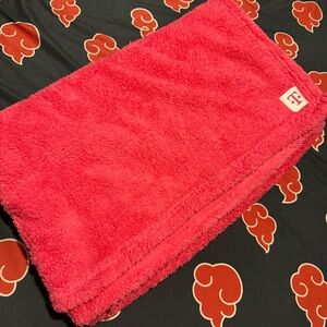 T MOBILE blanket Pink Fleece Blanket with Logo